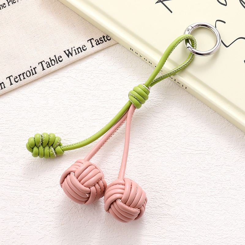 Prívesok na telefón, ručne vyrobený z umelej kože, v tvare kľúča, všestranný visací doplnok do kabelky — Yilian crafts