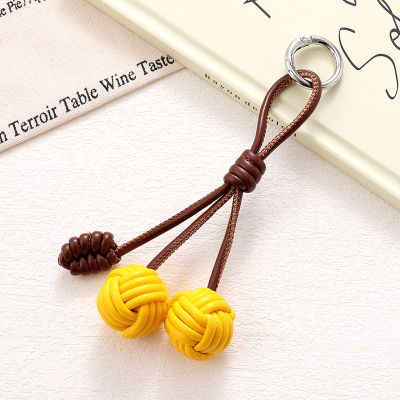 Prívesok na telefón, ručne vyrobený z umelej kože, v tvare kľúča, všestranný visací doplnok do kabelky — Yilian crafts