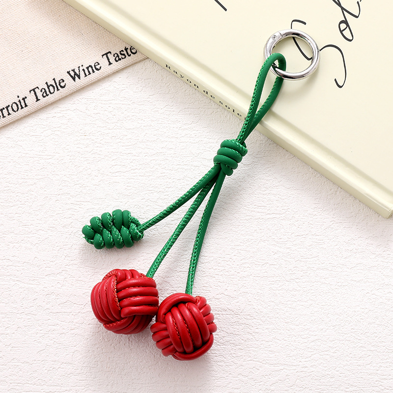 Prívesok na telefón, ručne vyrobený z umelej kože, v tvare kľúča, všestranný visací doplnok do kabelky — Yilian crafts