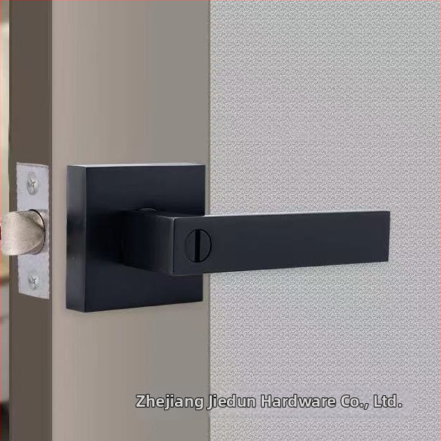 Zinková zliatina dverová zámka, typ guličkový zámok, model Ball lock tongue, vhodný pre drevené dvere, jednoduchý a odolný dizajn