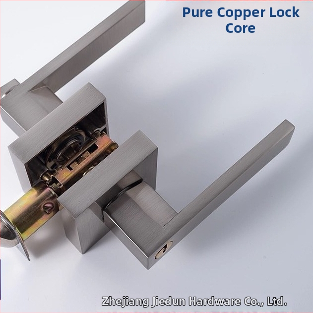 Zinková zliatina dverová zámka, typ guličkový zámok, model Ball lock tongue, vhodný pre drevené dvere, jednoduchý a odolný dizajn