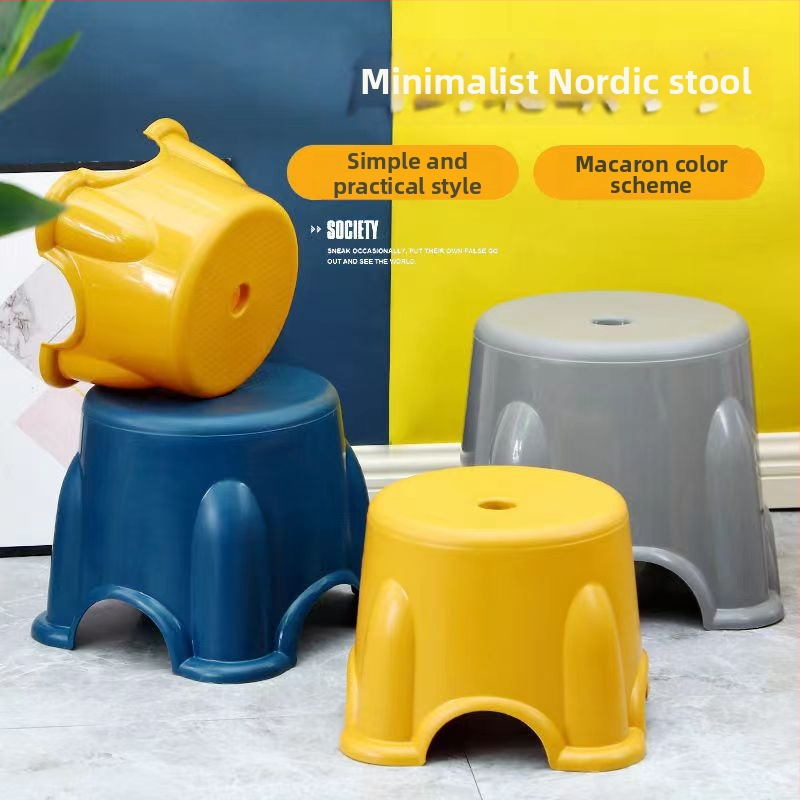 Kokkupandav plastikust vannitoa tool täiskasvanutele ja lastele