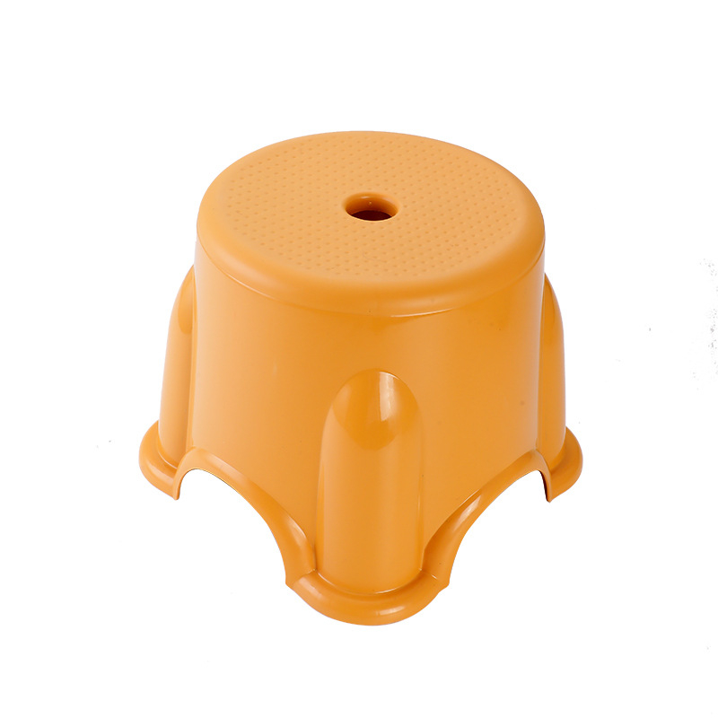 Sklápateľná plastová stolička do kúpeľne pre dospelých a deti