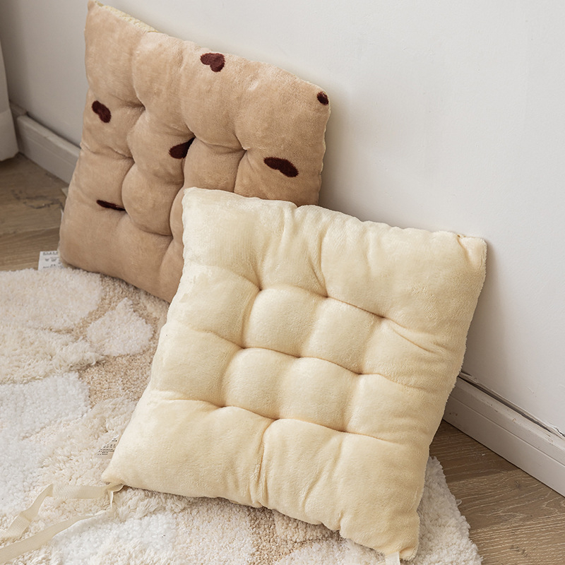 Protizmyslová sedacia podložka na stoličku – plyšový materiál, výplň PP bavlna, vzor roztomilých zvierat, moderný minimalistický štýl