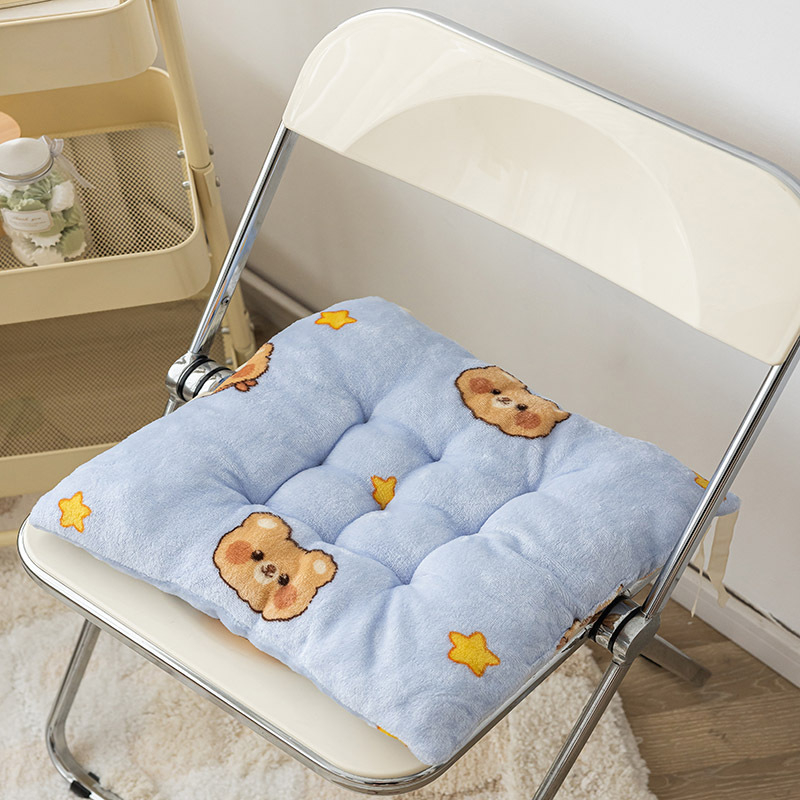 Protizmyslová sedacia podložka na stoličku – plyšový materiál, výplň PP bavlna, vzor roztomilých zvierat, moderný minimalistický štýl