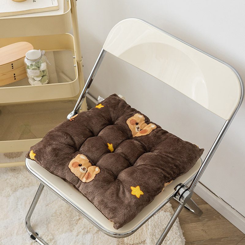 Protizmyslová sedacia podložka na stoličku – plyšový materiál, výplň PP bavlna, vzor roztomilých zvierat, moderný minimalistický štýl