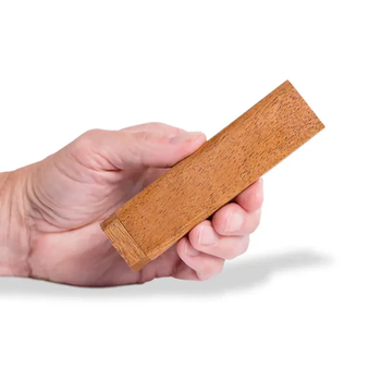 Cutie de depozitare pentru țigări din lemn masiv – stil simplu modern; material: lemn; import nu; lansată în 2024; categorie: alte echipamente de organizare și protecție împotriva prafului