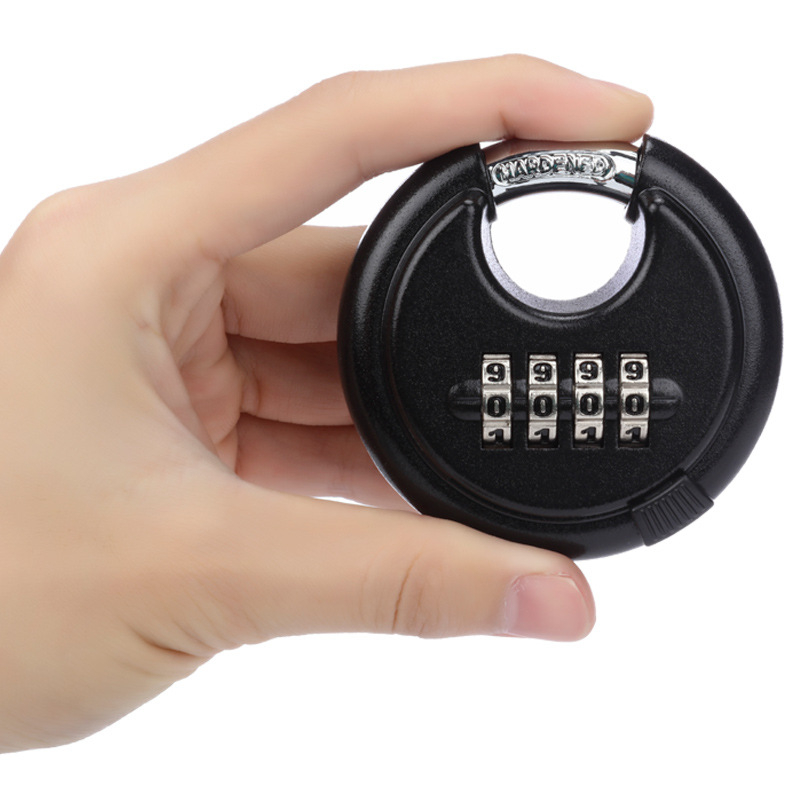 Zámok s číselnou kombináciou pre vonkajšie brány a reťaze — telo zo zliatiny zinku; typ: čísla; hrúbka zámku 9,5 mm; rozstup zámku 20 mm