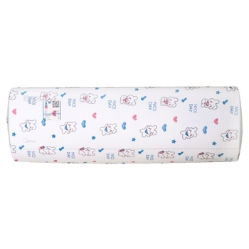 Kryt klimatizácie, plné pokrytie, netkaná textília, moderný minimalistický štýl.