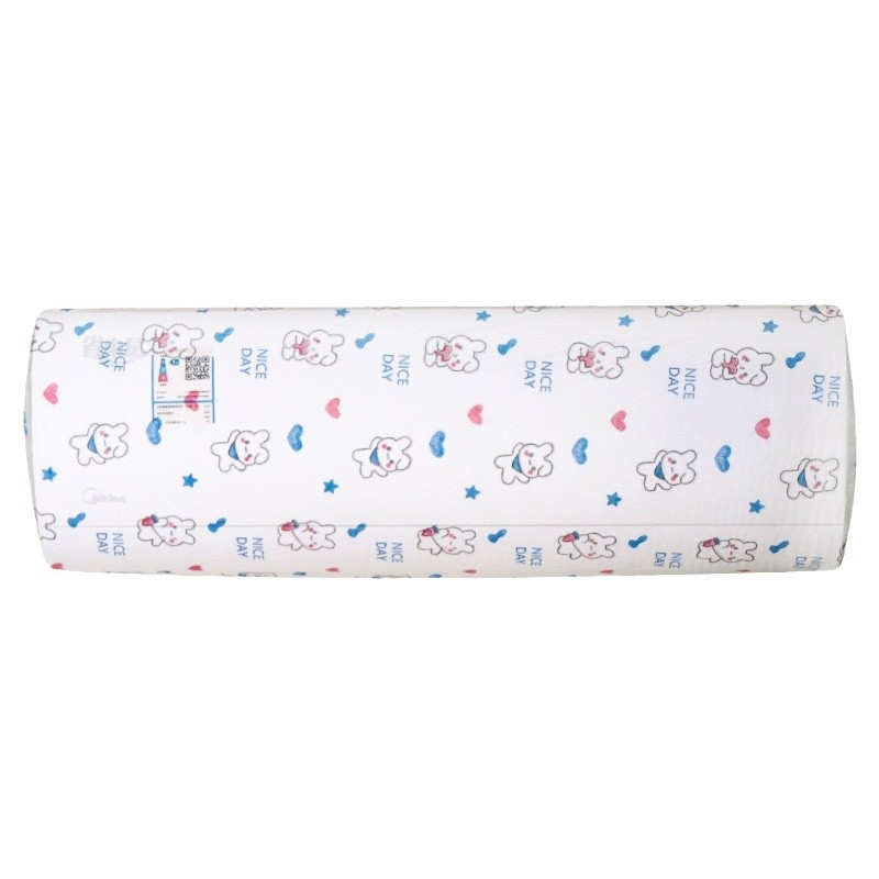 Oro kondicionieriaus dangtis, pilnas dengimas, neaustas audinys, modernus minimalistinis stilius.