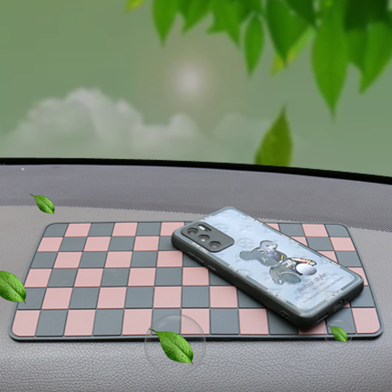 Protiskluzová autí podložka so štvorcovo-diamantovým vzorom pre stredovú konzolu (Materiál: PVC; Prispôsobenie: Áno; Tlačené logo: Áno; Značka: Thousand Oaks)