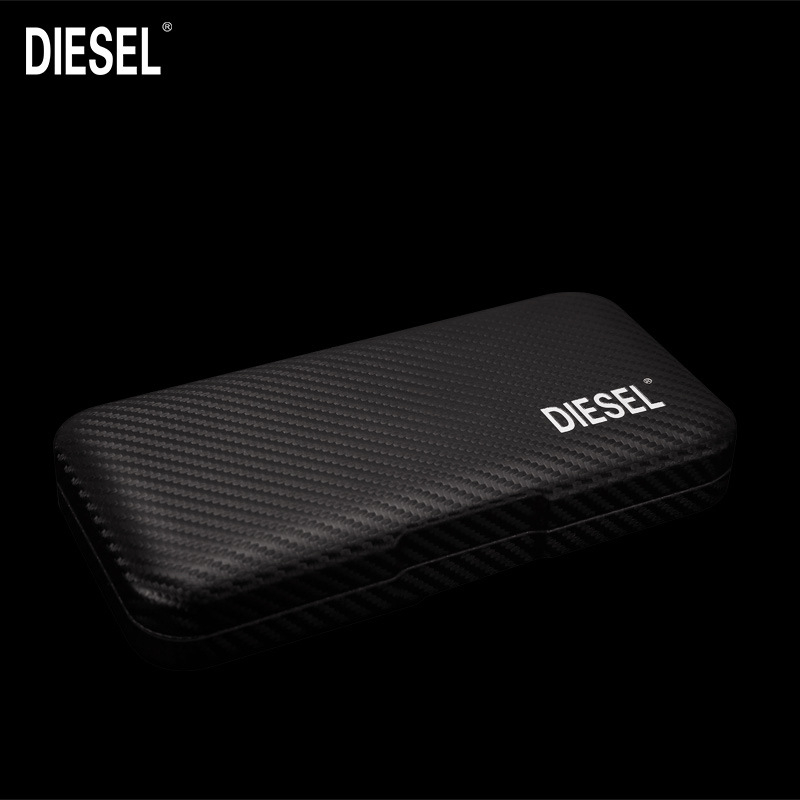 Pārvadājamā cigāru kastīte, materiāls Cortex, stils Light Luxury, manuāla darbība