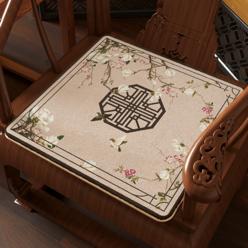 Naujojo Kinų stiliaus kėdės pagalvėlė su augalų ir gėlių spaudu; medžiaga viskozės pluoštas; užpildas poliesteris; tinka svetainei, miegamajam, studijai, restoranui