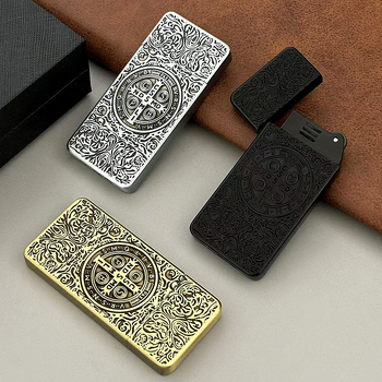 Kovový butánový zapalovač s otvoreným plameňom a reliéfom starého brúsneho kotúča, dekoratívny, možnosť potlače loga