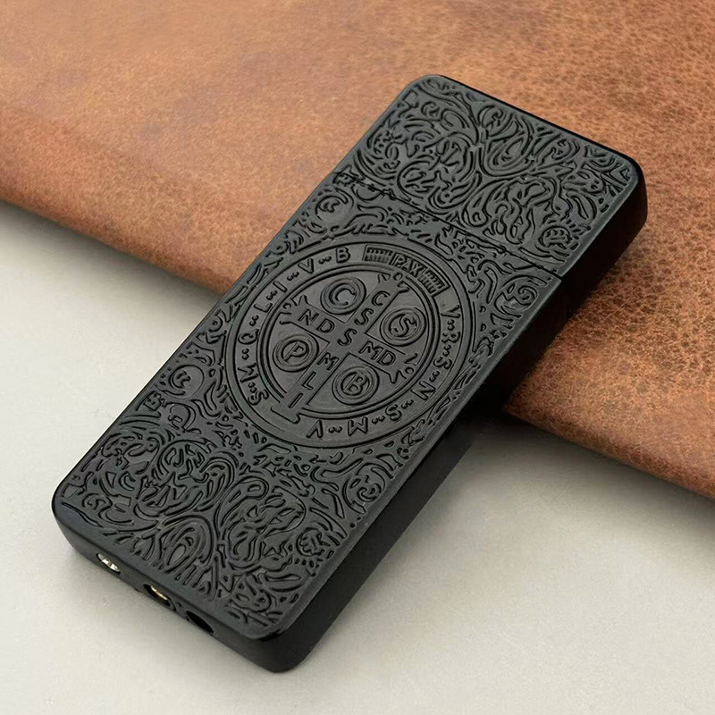 Kovový butánový zapalovač s otvoreným plameňom a reliéfom starého brúsneho kotúča, dekoratívny, možnosť potlače loga