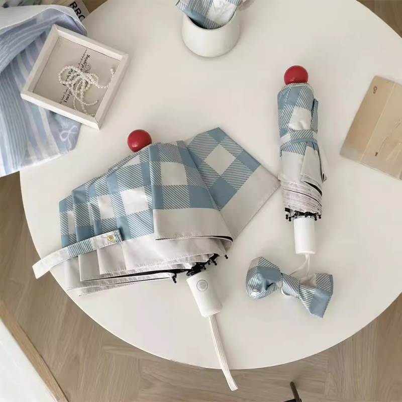 Skladaný slnečník s károvaným vzorom, UV ochrana, automatické otvorenie, 8 oceľových žíl, tkanina 190T