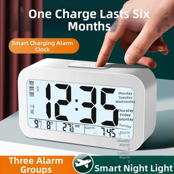 Budík pre študentov s nočným svetlom, minimalistický moderný dizajn, jednostranný displej, batériové napájanie, plastové puzdro
