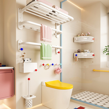 Stojan na uteráky do kúpeľne, hliník, povrchová úprava striekaným plastom, moderný minimalizmus; dostupné zostavy od 2-6 dielov