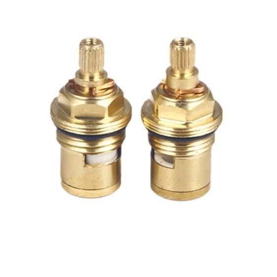 Blue Dragon jadro ventilu kuchynského kohútika so zámkom na horúcu a studenú vodu a kľúčovou rúčkou, model 432665423113233, materiál 1