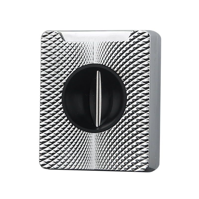 Zastrihávač cigár, kovové V‑tvarné pružinové čepele, prenosný, ručne vyrobený, značka HONEST