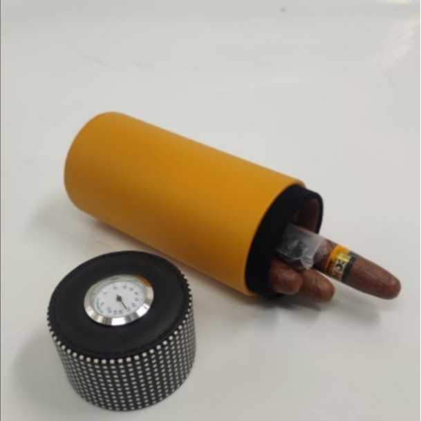 Cylindrická škatuľka na cigarety – PU a cérové drevo, veľká kapacita, prenosná a vlhkostiodolná, ručná výroba, prispôsobiteľná