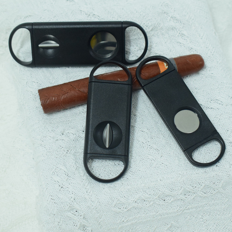 Cigárový rezací nôž s tvarom V, plastový, dvojité využitie, dierovač