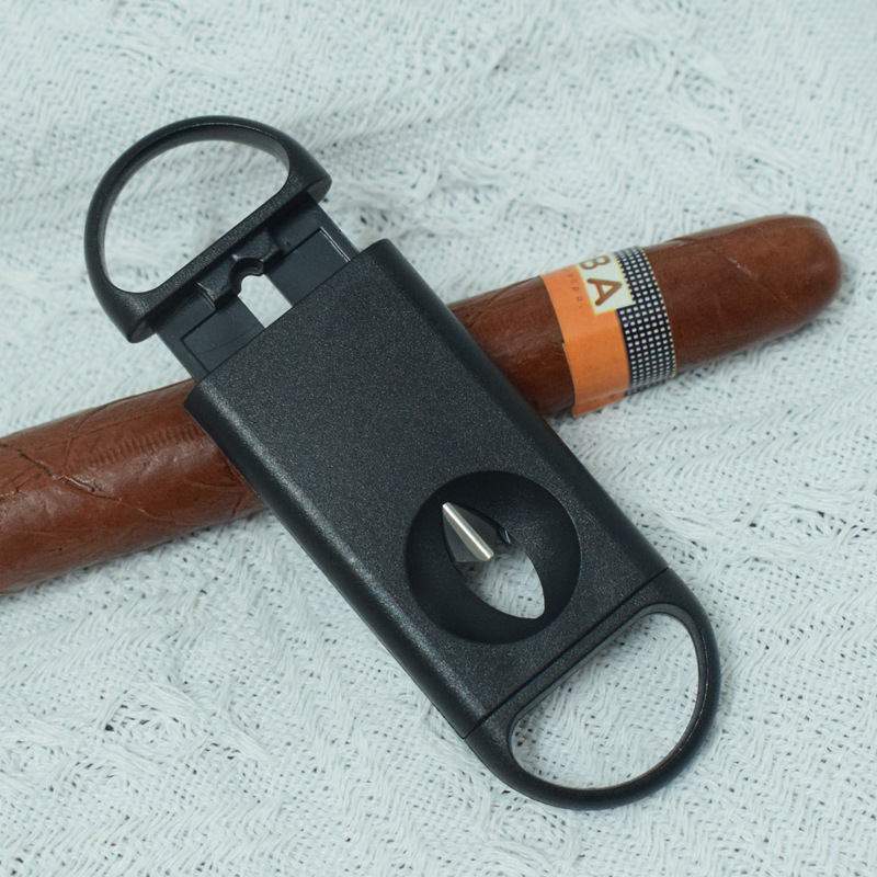 Cigárový rezací nôž s tvarom V, plastový, dvojité využitie, dierovač