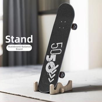 Drevený stojan na balansnú dosku a vystavovací stojan na skateboard – Materiál: drevo; Kód produktu XY-110; Plocha dosky: plochá; Cieľová skupina: univerzálna