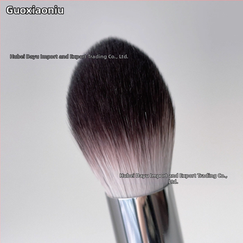 Esiletõstuspintsel – sünteetilised karvad, puidust käepide, pikk vars, 1 tk