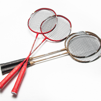 WELLCOLD badmintonireket alumiiniumi süsinikraamiga, 2 tk, 90–94 g, käepide G3, horisontaalne tüüp