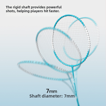 Hanchang sulamiga badmintoniraamiga komplekt algajatele – nailonist nöörid; sisaldab 2 raketit, 3 palli ja 1 kotti; kaal 95–100 g; käepideme paksus G1.