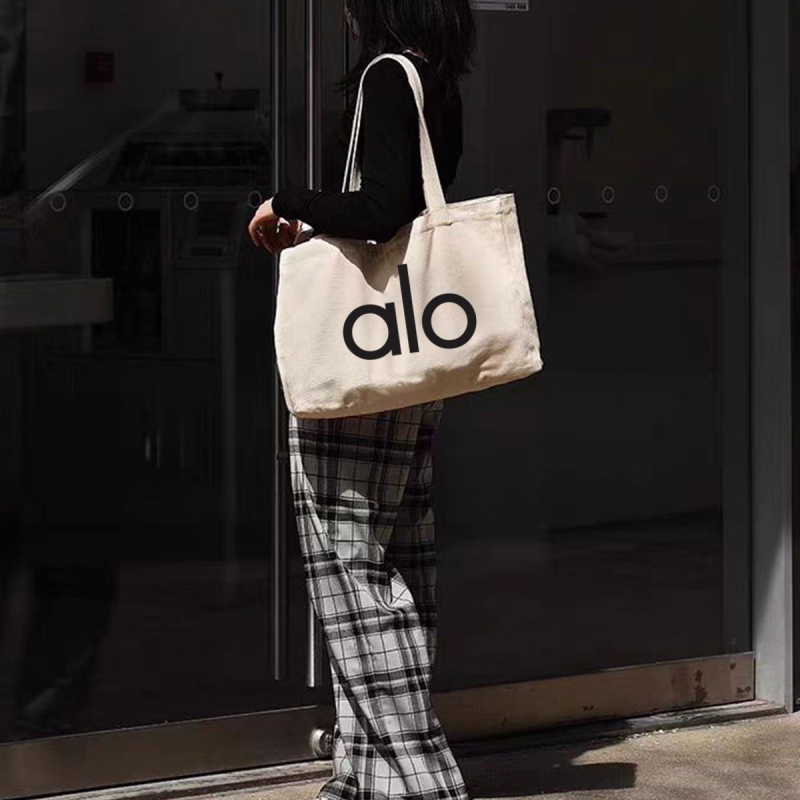 Kanvas tote kott, linnaline minimalistlik stiil, ristkülikukujuline kuju, magnetlukuga avamine, sisemine tasku telefonile ja dokumentidele