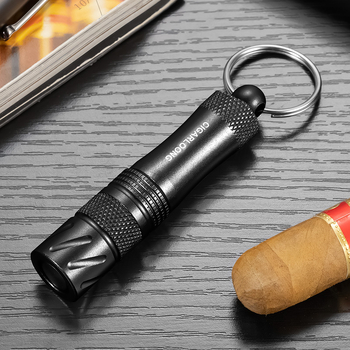 4-ühes sigari avaja roostevabast terasest kaasaskantava nõelaga CF-25D