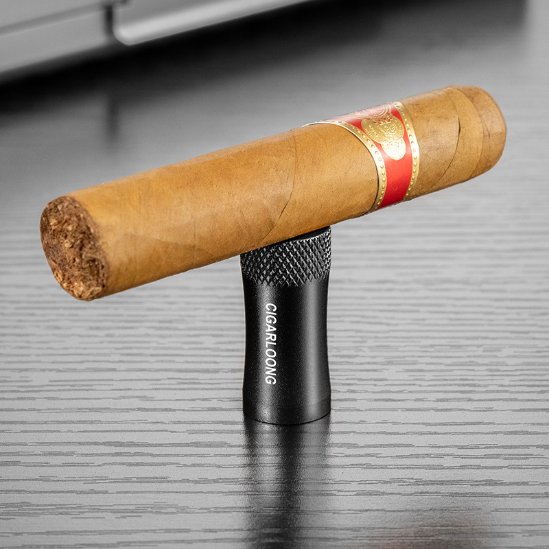 4-ühes sigari avaja roostevabast terasest kaasaskantava nõelaga CF-25D