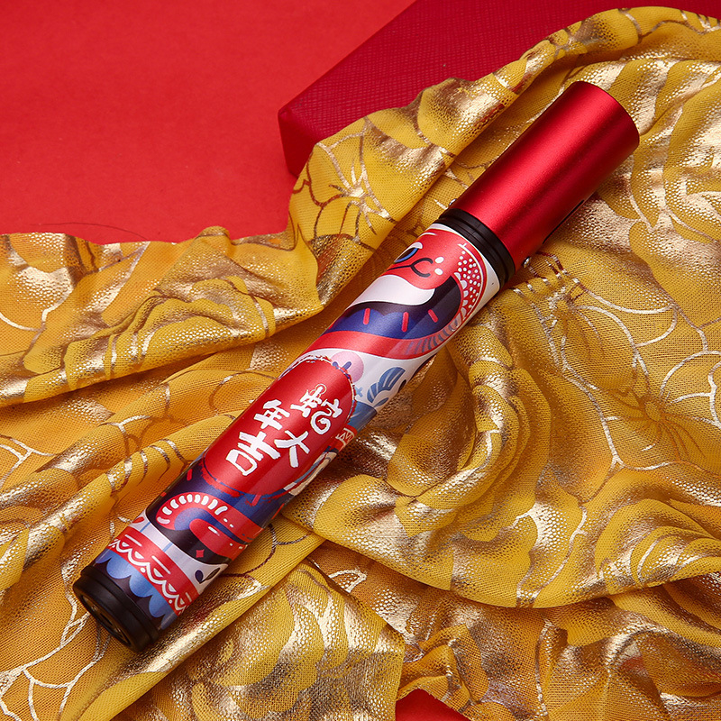 Aizdedzinātājs - garš rokturis, vēja izturīgs, butāns (metāla korpuss)