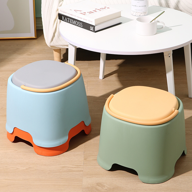 Rongxing plastmasinė taburetė, PP; kilmė Jieyang, Guangdong; nesulenkiama