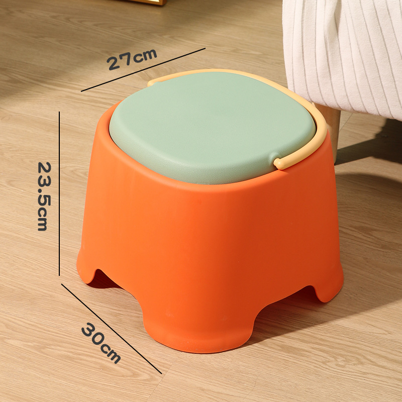 Rongxing plastmasinė taburetė, PP; kilmė Jieyang, Guangdong; nesulenkiama