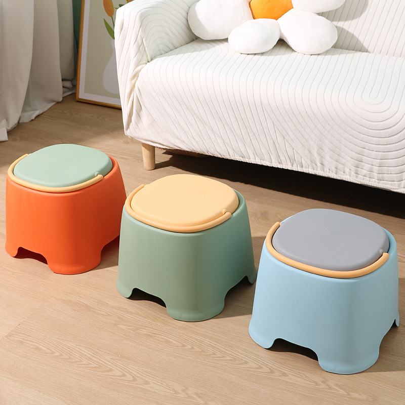 Rongxing plastmasinė taburetė, PP; kilmė Jieyang, Guangdong; nesulenkiama