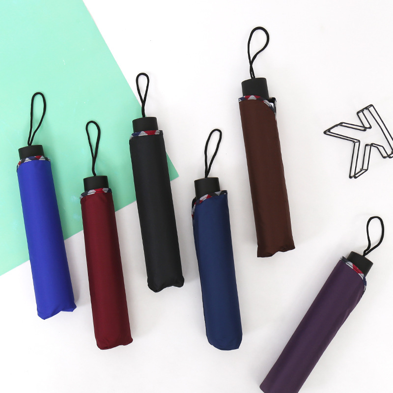 Kolm osaline kokkupandav vihmavari, 10 terasest ribad, terasest vart, plastne käepide, manuaalne avamine, 190T kangas