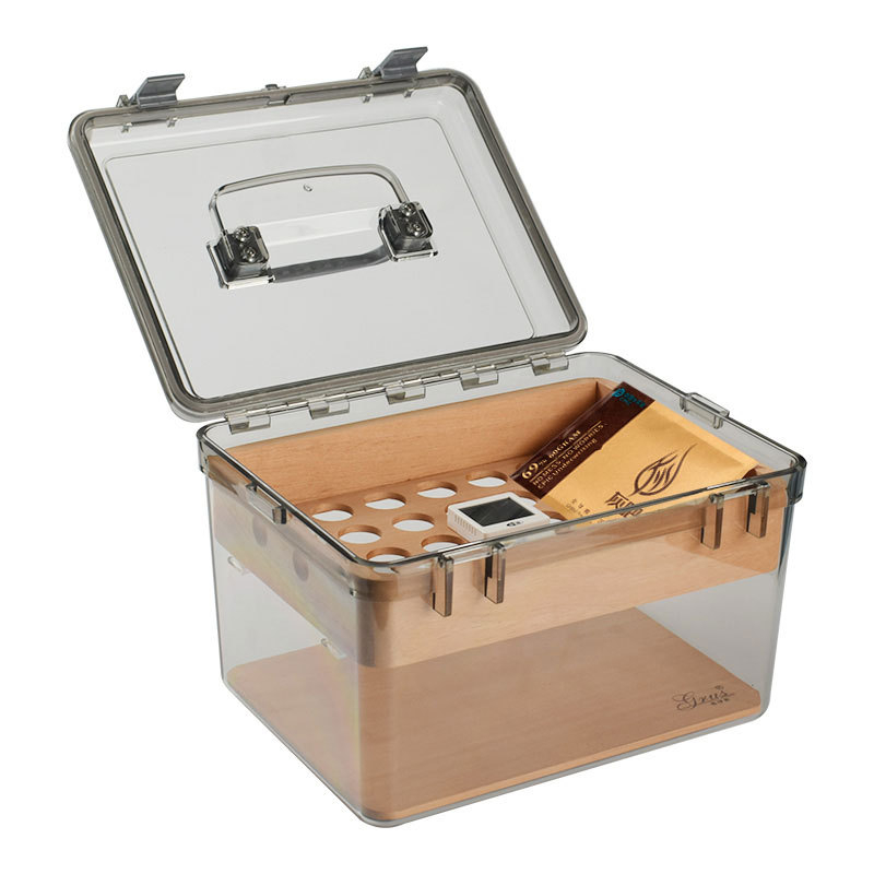 Sigarām mitruma glabāšanas kastīte no Spānijas ciedra, noslēgta, mitrumizturīga, ar lielu ietilpību, pret kaitēkļiem