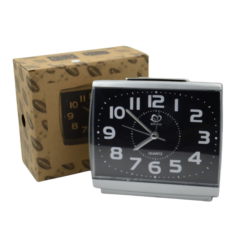 Laua kell K10 – vaikne äratuskell, suured numbrid ja öine valgustus, patareidega toidetav, ühesuunaline, plastikust korpus