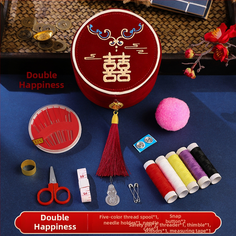 Vestuvių siuvimo dėžutė - Audinio siuvimo rinkinys nuotakai | Prekės ženklas: Romantic happy event | Prekės kodas: Wedding sewing box | Medžiaga: Audinys | Priedai: Siuvimas