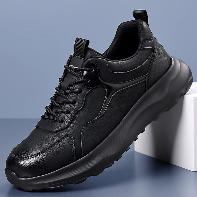 Ανδρικά casual sneakers τύπου dad shoes με επάνω μέρος από μικροϊνες, σόλα από αφρό, πάτο PU και κλείσιμο με κορδόνια