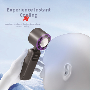 Rankinis sulankstomas aušintuvo ventiliatorius su bešepiniu varikliu, 3.7V 5W, įkraunama ličio baterija 1200–2000 mAh, triukšmas iki 36 dB, bežingsnė greičio reguliavimas, svoris 250 g, matmenys 185×65×65 mm