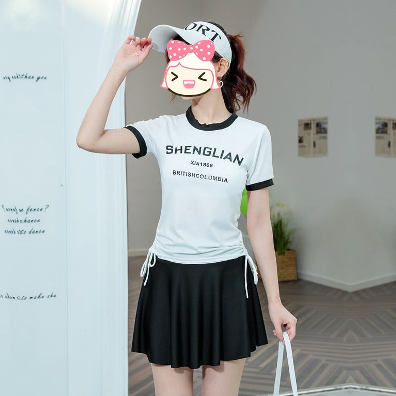 Dámske rozdelené plavky s konzervatívnym pokrytím brucha, Milk Silk látka, 90% polyester, 220 g/m², podšívka polyester, vankúšiky na poprsie, bez kovovej opory