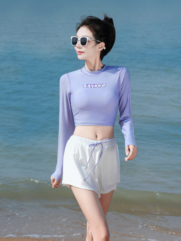 Ženský športový dvoundielny plavky s dlhými rukávmi, konzervatívny strih, vložky na prsia bez kovovej podpory; polyester 88%, podšívka 100%; jednofarebný dizajn; vhodné na plávanie a tréning.