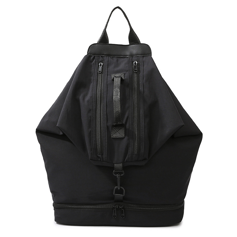 Spordikott kuiva–märja eraldusiga, hingav, veekindel, ultra-kerge, selja kaitseks