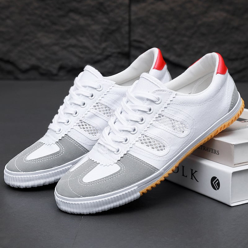 Uniszex hálós anyagú röplabda cipő, fűzővel, légáteresztő és kopásálló, gumitalp, vulkanizált felépítés, röplabdához és edzéshez