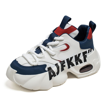 Ανδρικά αθλητικά παπούτσια με αερόσφυρη αύξηση ύψους, χαμηλό πάνω μέρος, PU επάνω, διχτυωτή επένδυση, κορδόνια, φθινοπωρο 2024