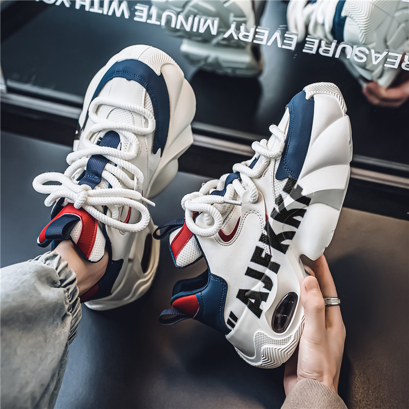Ανδρικά αθλητικά παπούτσια με αερόσφυρη αύξηση ύψους, χαμηλό πάνω μέρος, PU επάνω, διχτυωτή επένδυση, κορδόνια, φθινοπωρο 2024